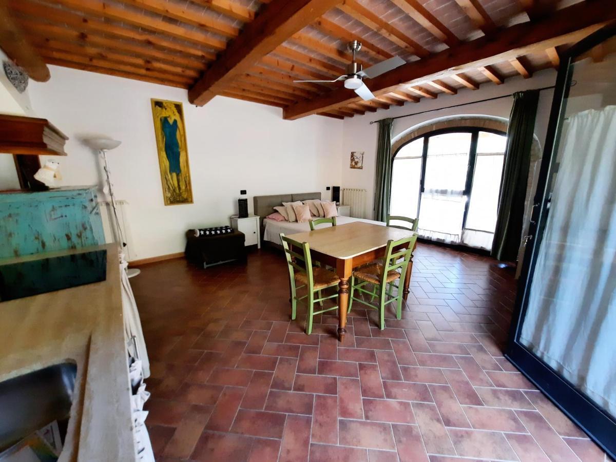 Apartamento Il Casolare Val Di Mare Riparbella Exterior foto