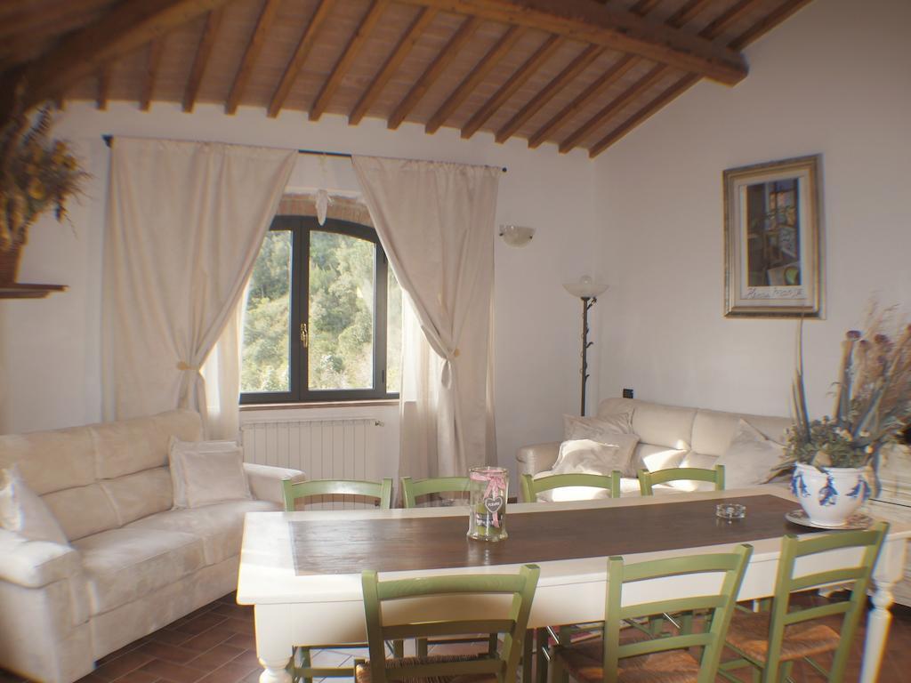 Apartamento Il Casolare Val Di Mare Riparbella Exterior foto